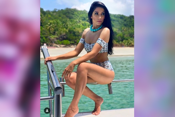 Esposa fazendo boquete amante Sexo de dupla penetração anal